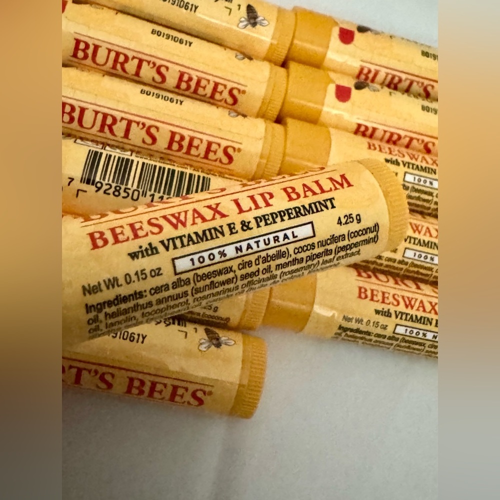 12 Burt's Bees Beeswax Lip Balm Vitamin E Peppermint lot natural chapstick - Picture 5 of 7